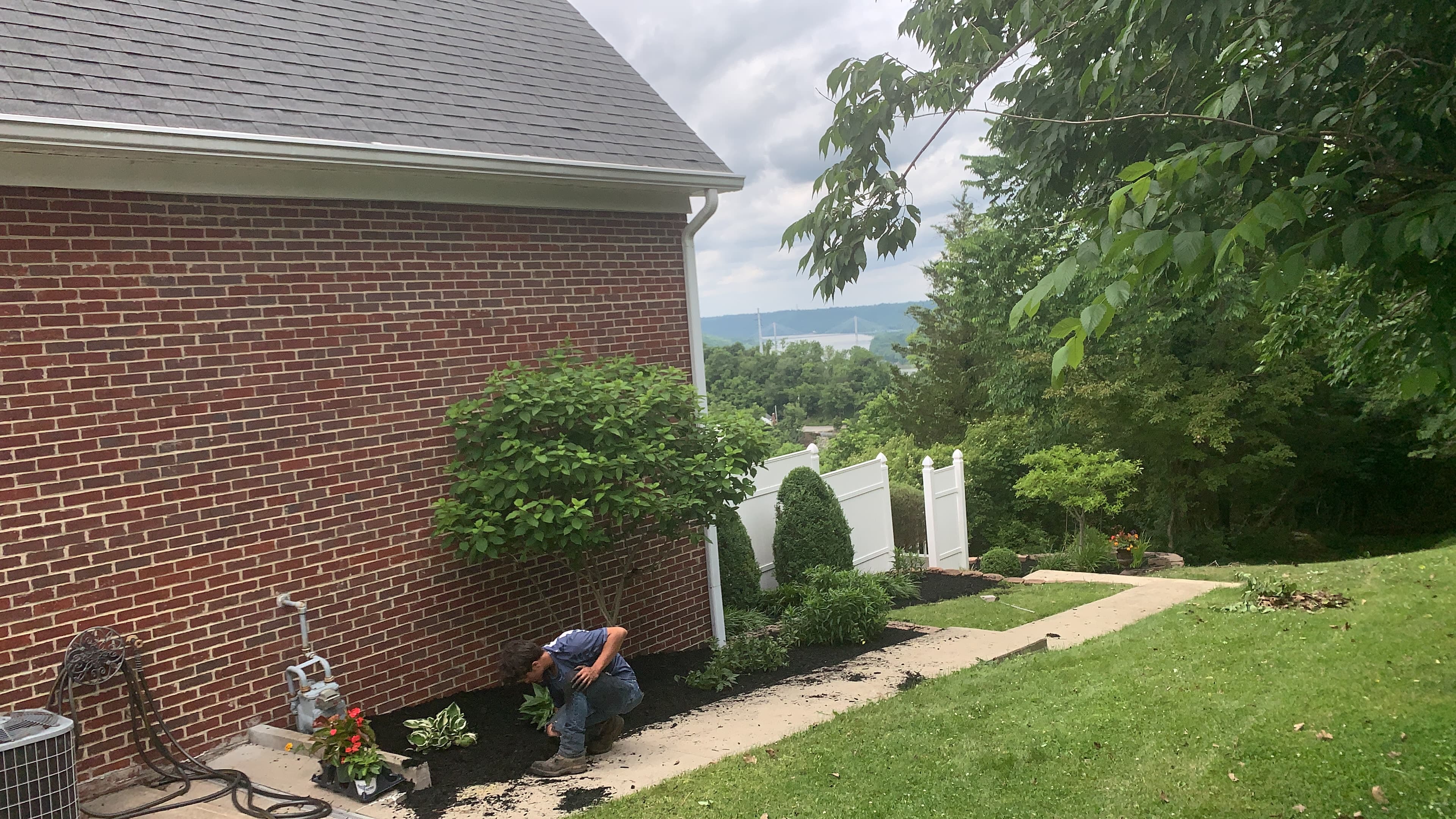 Foundation Planting Install - Image 6